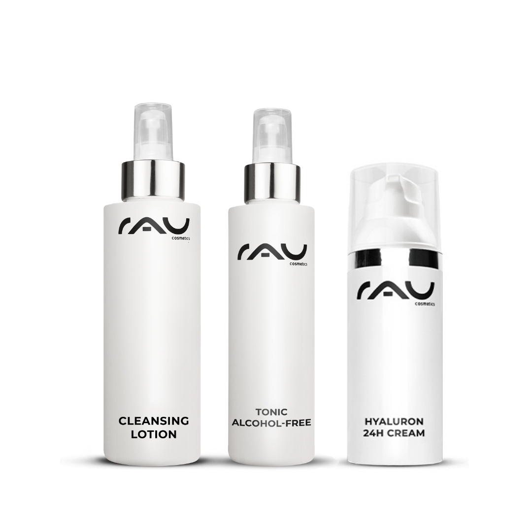Basis Pflegeroutine für trockene Haut Basis Pflegeroutine für trockene Haut mit sanfter Reinigungslotion, alkoholfreiem Tonic und 24h Hyaluron-Creme von RAU Cosmetics.